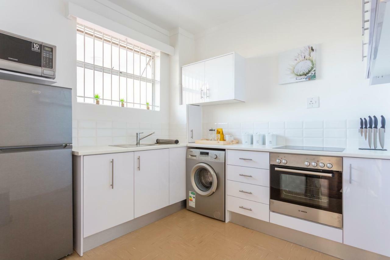 Camps Bay Holiday Apartments كيب تاون المظهر الخارجي الصورة