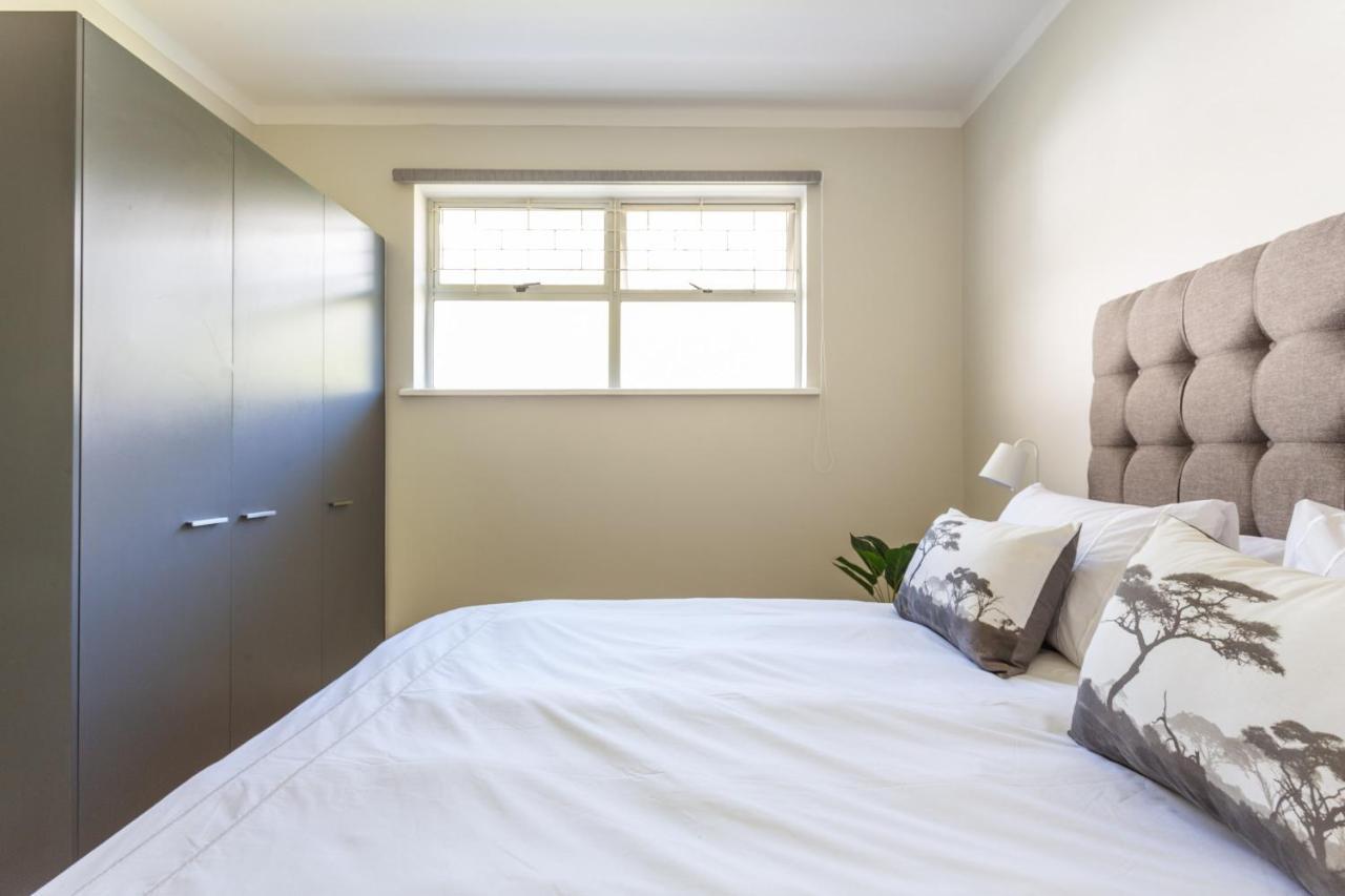 Camps Bay Holiday Apartments كيب تاون المظهر الخارجي الصورة