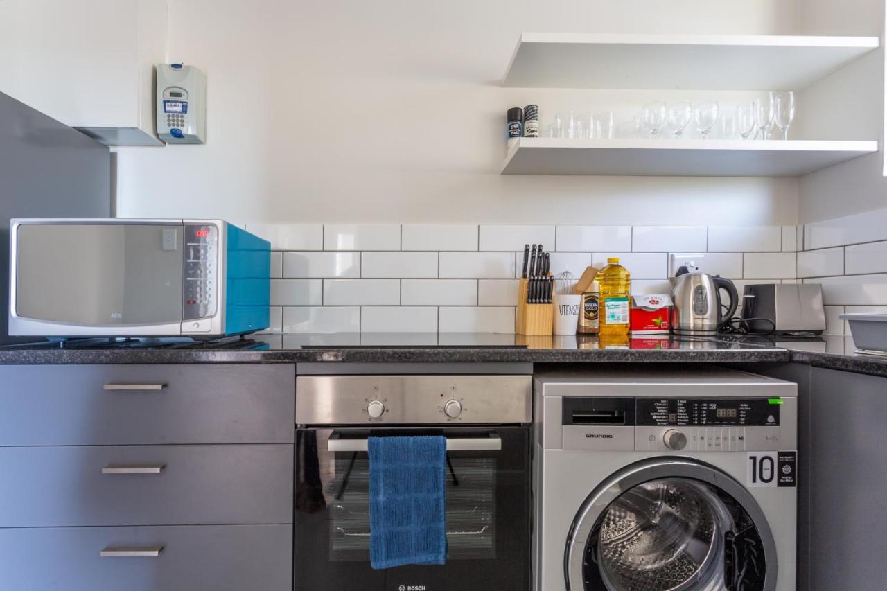Camps Bay Holiday Apartments كيب تاون المظهر الخارجي الصورة