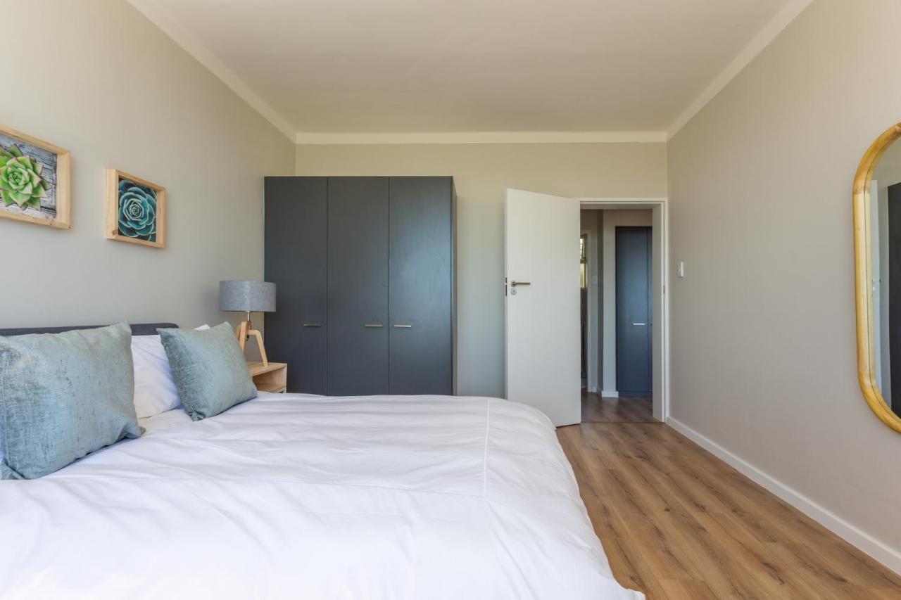 Camps Bay Holiday Apartments كيب تاون المظهر الخارجي الصورة